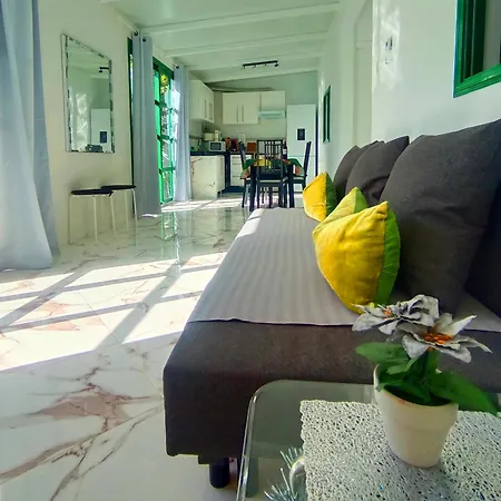 Casa Cristal Арона