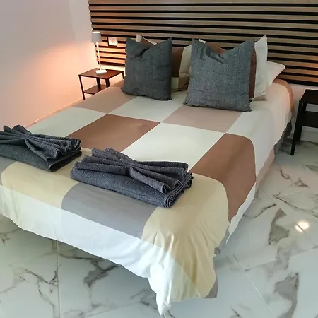 Casa Cristal أرونا